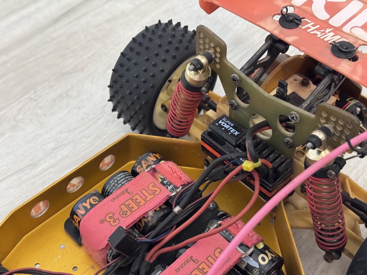 Modellismo RC: Team Associated RC10 original Vintage Masami – Difettoso da Spreitenbach venduto da alishaesseiva 4