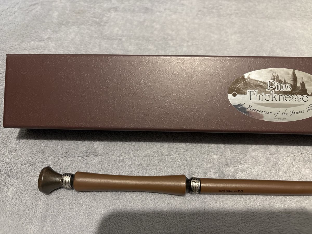 Statuette: Zauberstab Harry Potter Pius Thicknesse Neu mit Box – Nuovo (secondo la descrizione) da Zürich venduto da zimtstern45 1