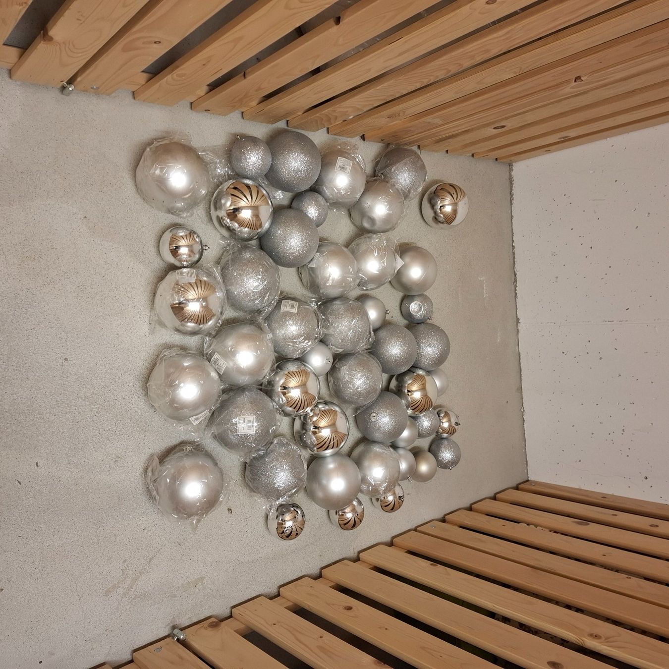 Alle Dekorationen: Christbaumkugeln – Defekt aus Zürich von male80 1