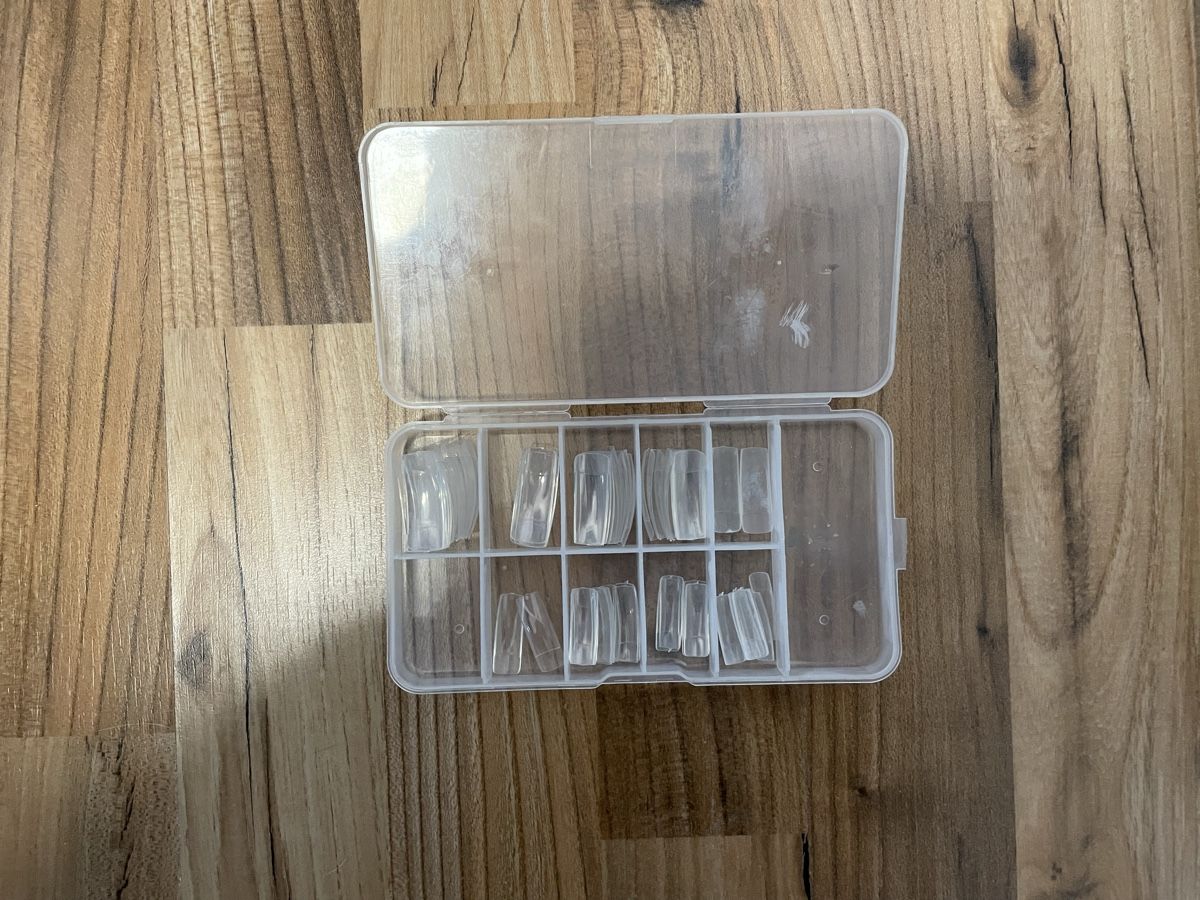 Unghie finte: Capsules pour faux-ongles – Usato da La Chaux-de-Fonds venduto da jda_j6w6