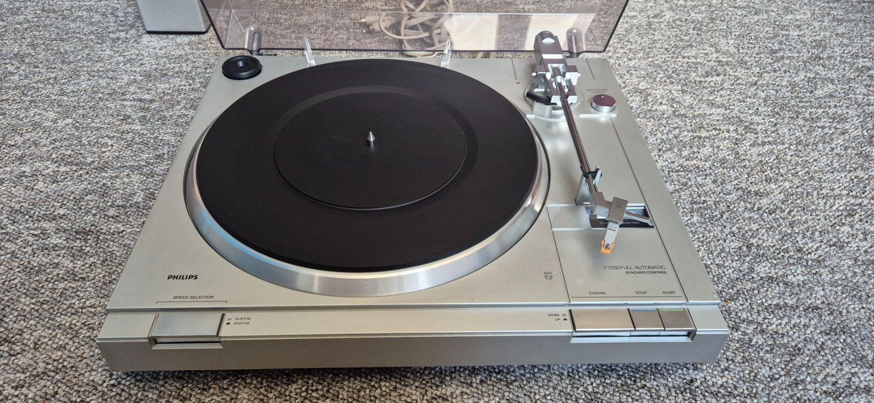 Philips Tourne-disques: Philips Plattenspieler F7230 – D'occasion à Stein am Rhein par Abby2009 1