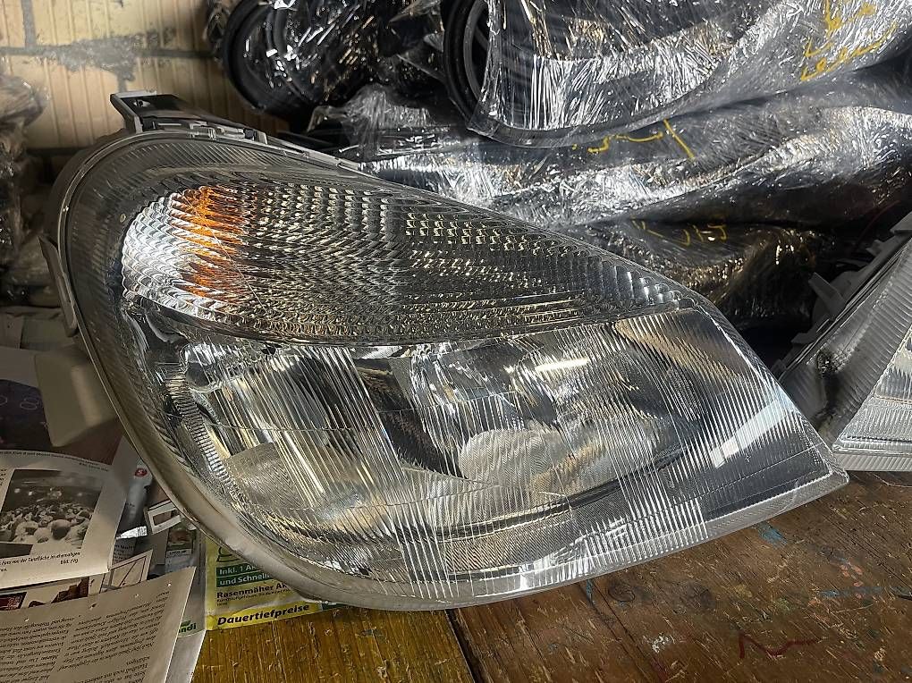 Mercedes-Benz Fari: Mercedes Vaneo   Scheinwerfer – Usato da Udligenswil venduto da Sch2s 2