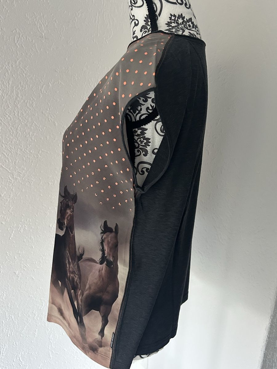 Marc Cain T-shirt: Maglietta Marccain taglia 38 – Nuovo (secondo la descrizione) da Locarno venduto da Matic04 1