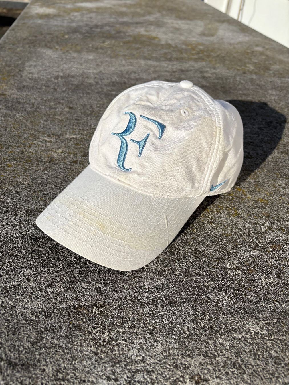 Nike Sonstige Kleidung & Accessoires: Roger Federer Cap original Nike weiss & div RF Logo – Gebraucht aus Freienstein von Golfbueb 4