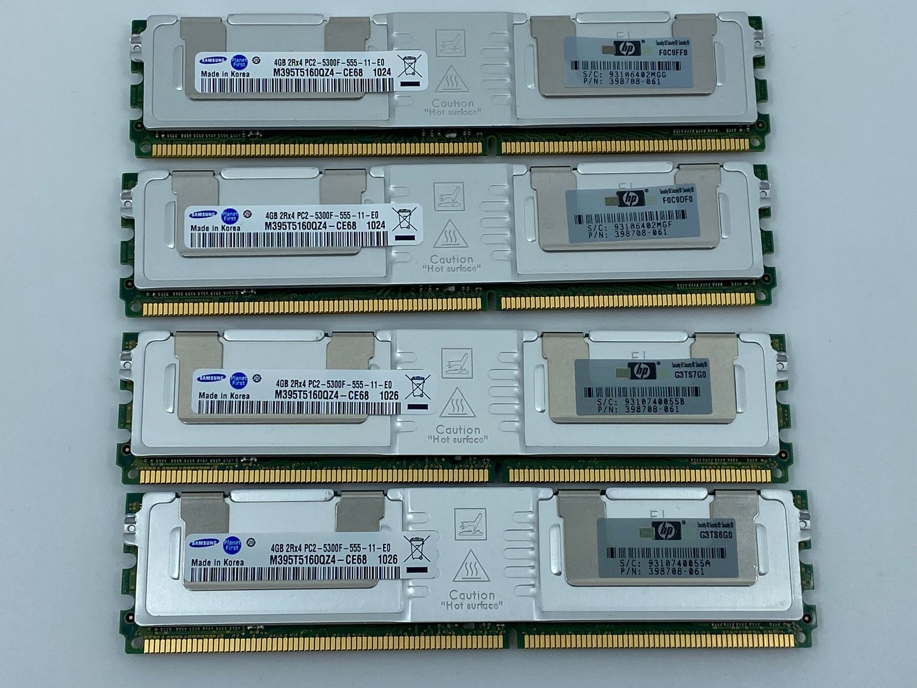 Hewlett Packard Memoria / RAM: HP 4GB 2Rx4 PC2-5300F-555-11-E0 – Usato da Langwiesen venduto da Restposten-24