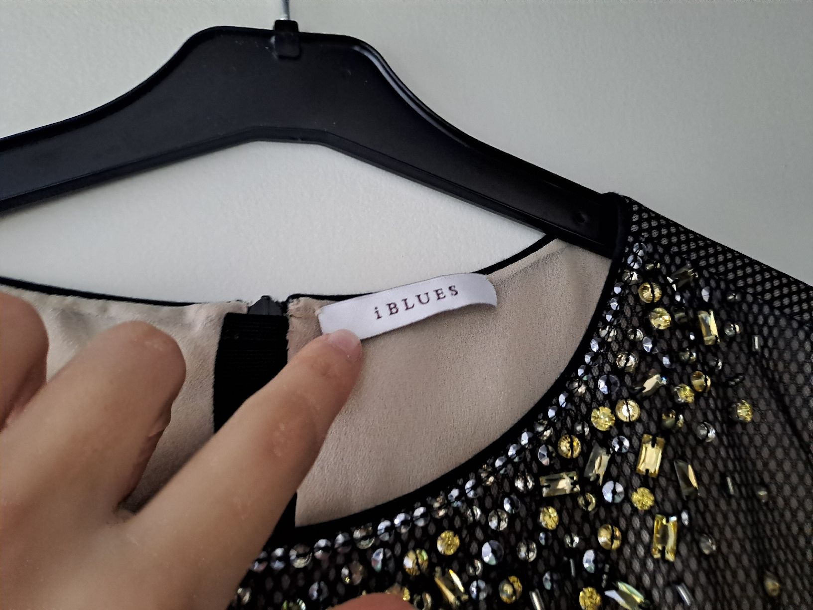 Kleider: Elegantes Kleid mit Perlen Gr. 34/36 – Gebraucht aus Zürich von jun_vh8f 2
