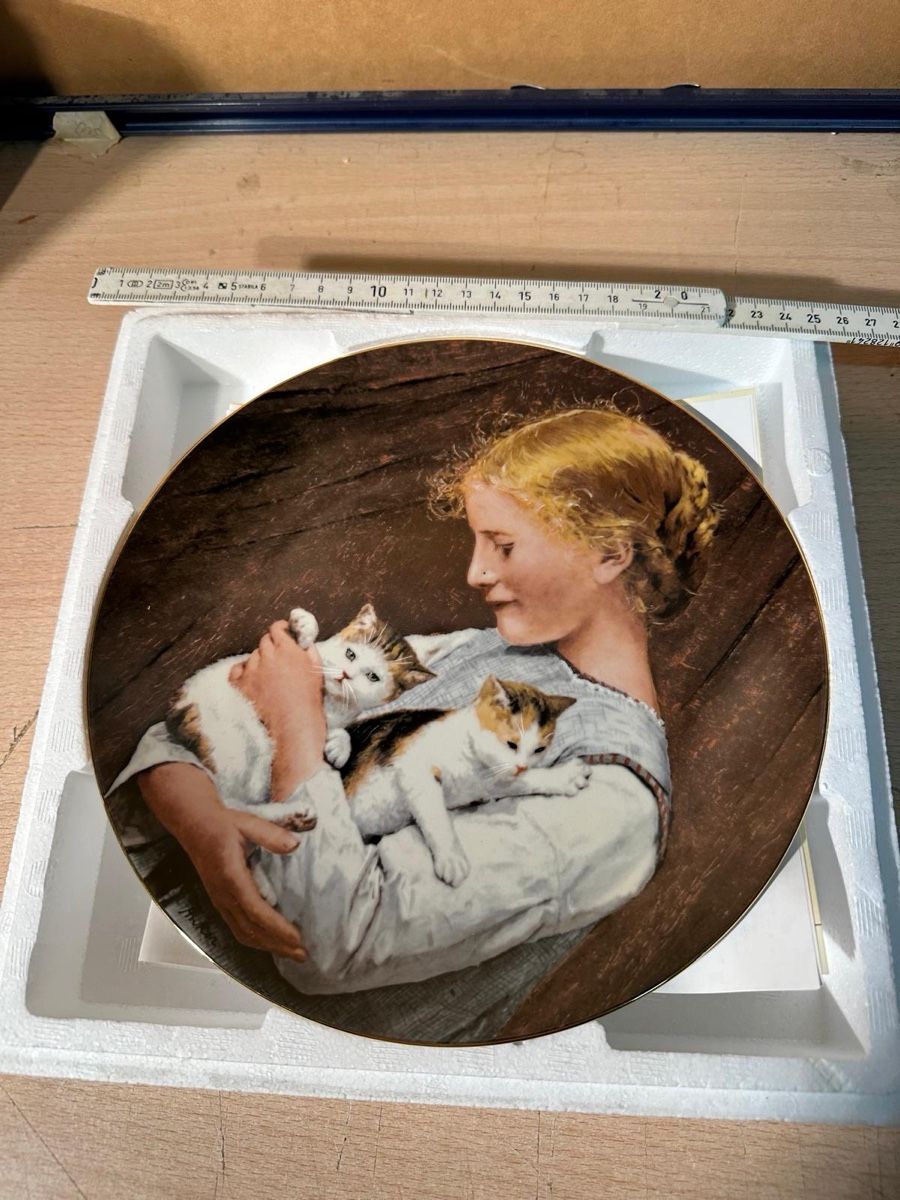 Piatti: Vintage Collectible Plates – Usato da Lausanne venduto da artnouveau04