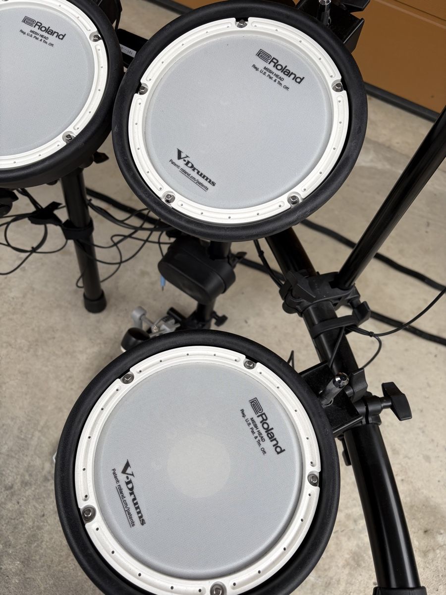Roland Musikinstrumente: Einsteiger Drum Kit Roland TD-1DMK – Gebraucht aus Auenstein von 5222 1