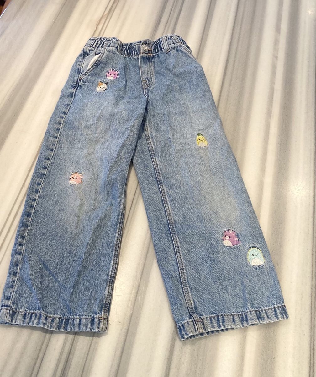 H&M Hosen: ab 1.- Jeans Squishmallows, Gr.116 – Gebraucht aus Morschach von leonie87