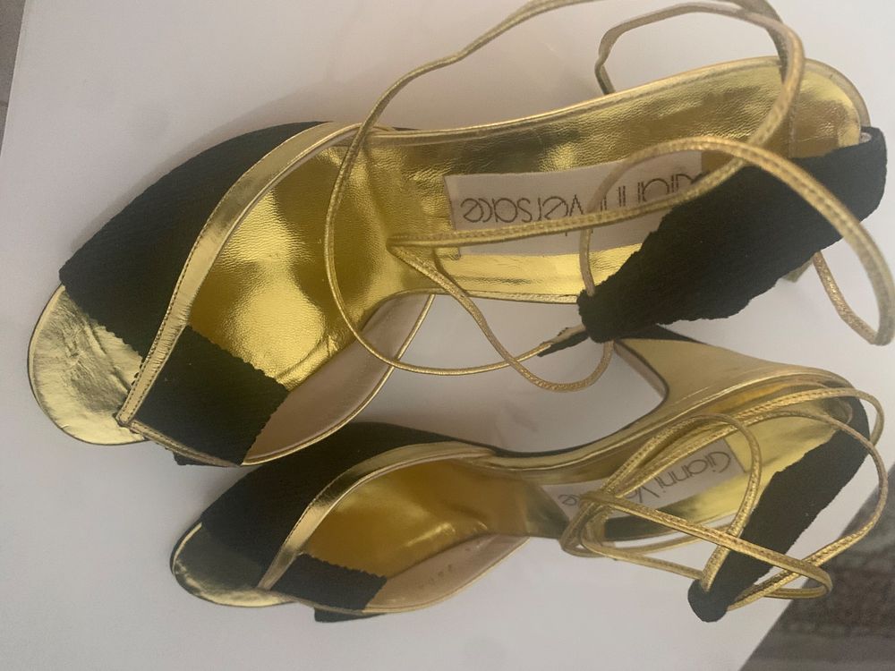 Scarpe hotsell gianni versace