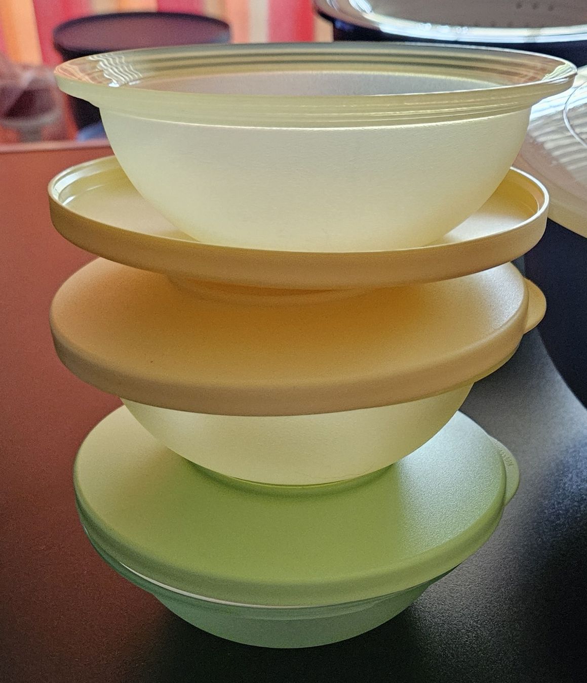 Tupperware Contenitori & Simili: Aqua Schüsseli – Nuovo e nell'imballaggio originale da Hasle b. Burgdorf venduto da buddle32