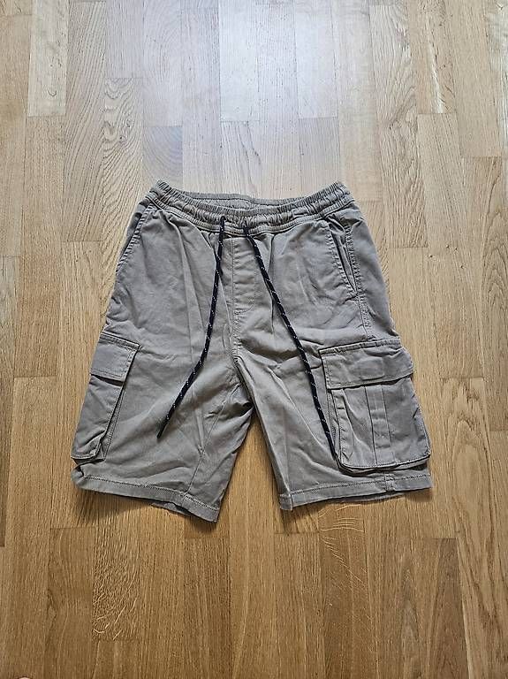 Pantaloni: Shorts Urban Classics S – Usato da Neuenegg venduto da aro_6cfh