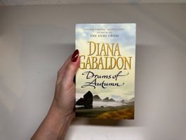 NOVEL: Diana Gambaldon, Drums of Autumn