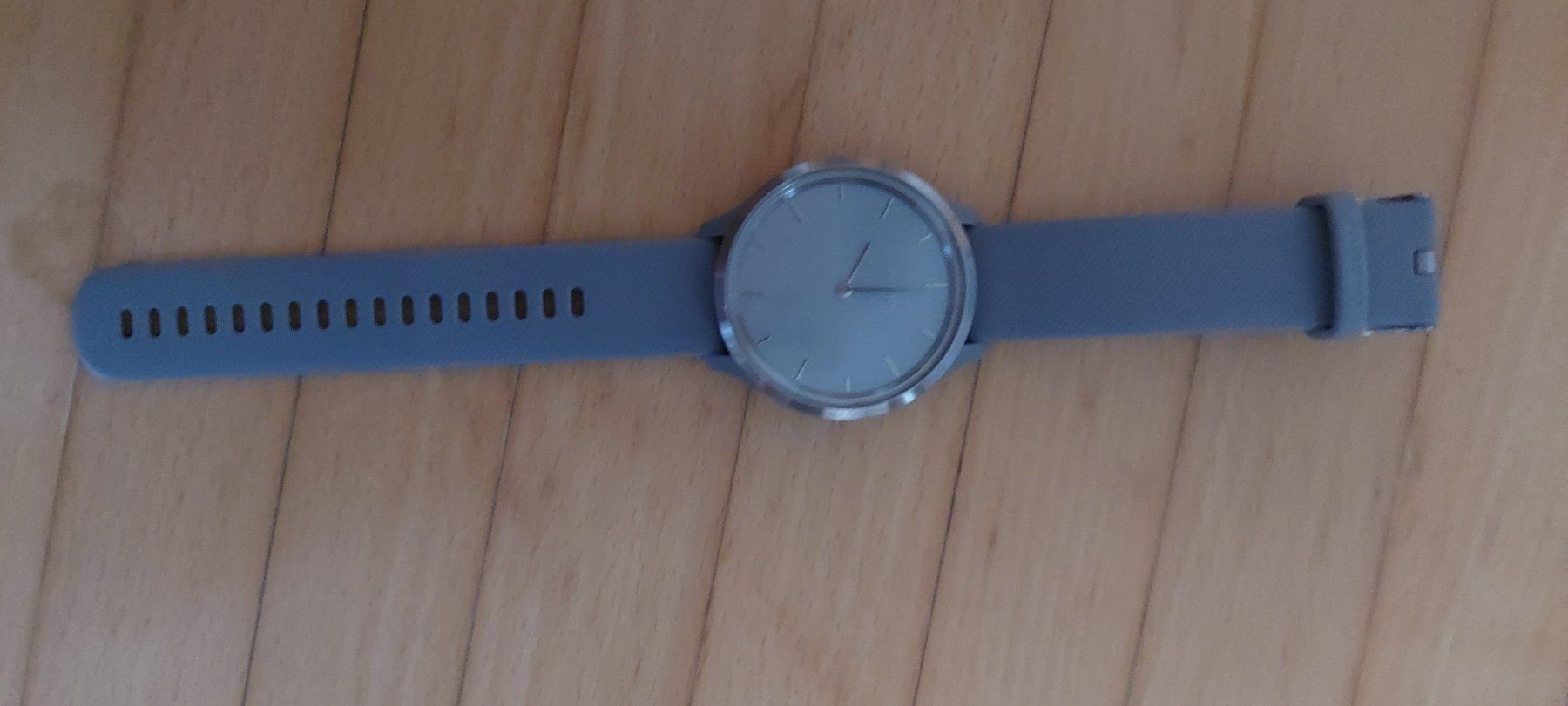 Garmin Smartwatch: Vivomove 3 – Gebraucht aus Walenstadt von Nayjana