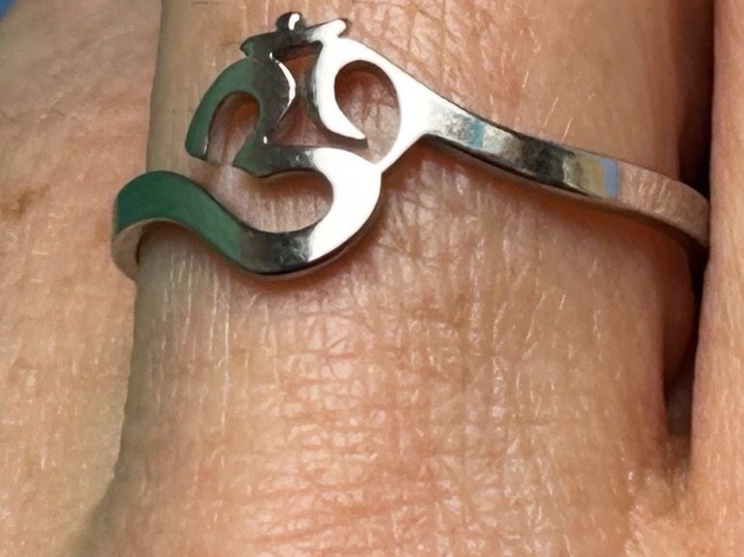 Anelli: Edelstahlring silbernes OM (Yogaring) – Nuovo e nell'imballaggio originale da Laufen venduto da Bellebellezza 8