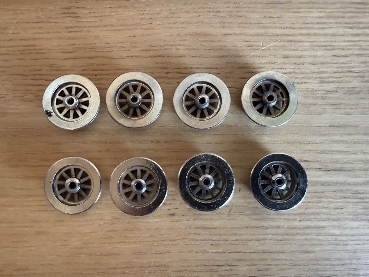 Modelleisenbahnen: 8 Spur 0 Speichenräder Lauffläche 21.8 mm – Gebraucht aus Amden von vipernatter 3