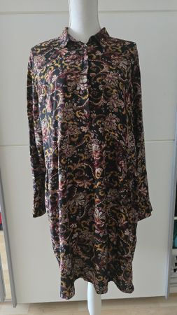 Blusenkleid schwarz mit Paisley Muster langer Schnitt 46/48