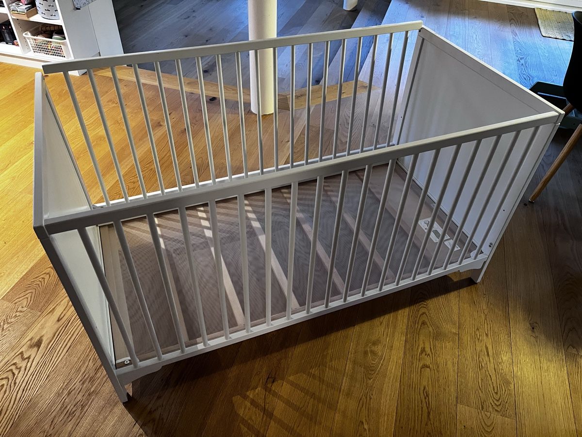 Letti: Babybett SOLGUL weiss – Usato da Kirchberg SG venduto da Alythes 1