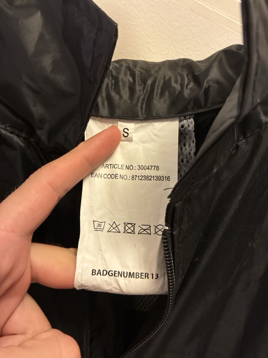 Giacche: Rain Suit Set – Usato da Zürich venduto da luc_v6bk 2