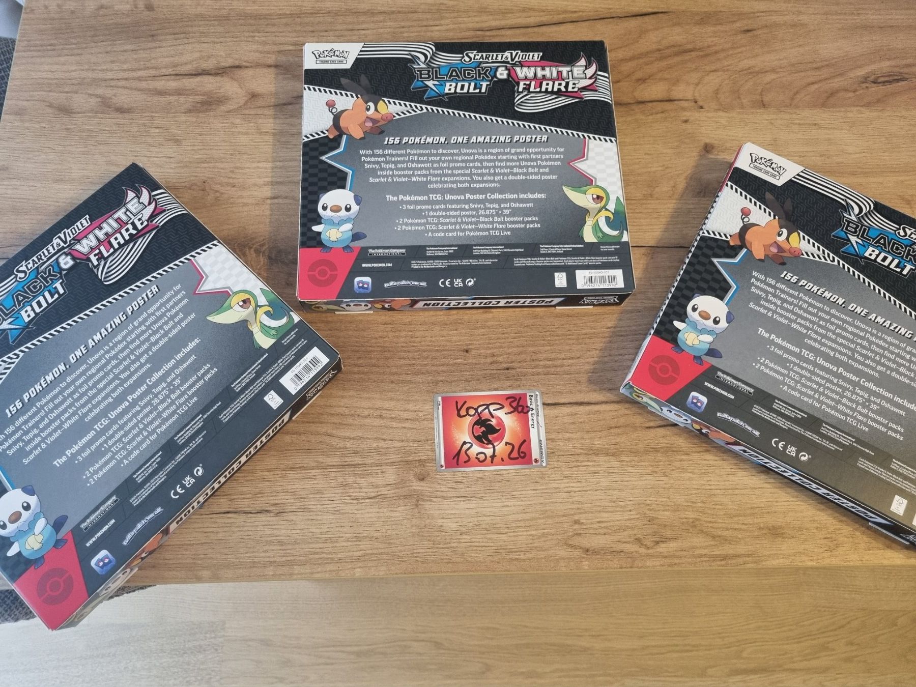 Pokémon Carte collezionabili: ETB Black Bolt + 2 Binder Collection + 3 Poster Collection – Nuovo e nell'imballaggio originale da Horw venduto da kopp360 3