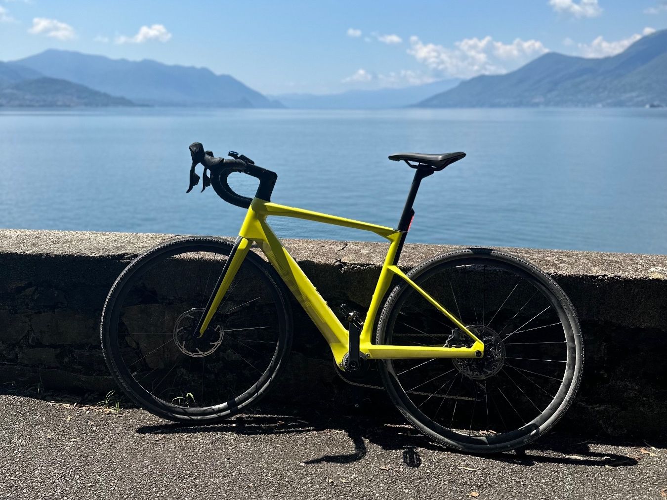 BMC Velos: BMC AMP RM01 X TWO 54 - Carbon E-Gravel Bike, Neu: CHF 7'999 – Gebraucht aus Zürich von yvesswitzerland