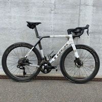 TREK Madone SLR 9-Gen 8 Dura Ace Di2-9270 Jhg. 2026 & Garmin