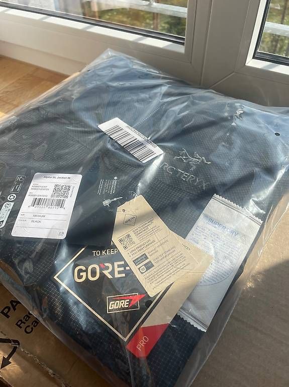 Arcteryx Vestes: Neuste Arc'Teryx Alpha SL, Originalverpackt – Neuf avec emballage d'origine à Wasterkingen par madworld01 1