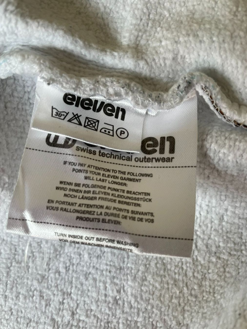 Maglioni & Felpe: Eleven Hoodie Damen – Usato da Chur venduto da adien 6