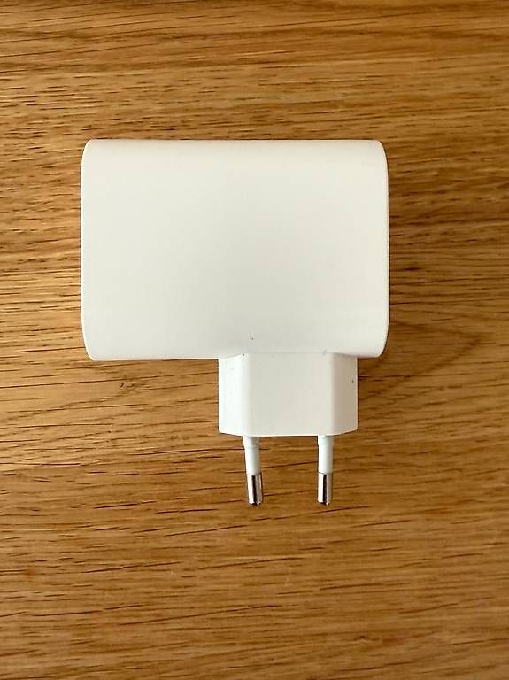 Ladegeräte: USB charger – Gebraucht aus Wallisellen von Marij1986 1