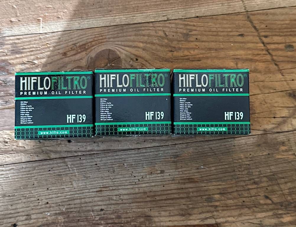 Tutti pezzi di ricambio auto: 3x HF139 Ölfilter  – Usato da Danis venduto da Bill19