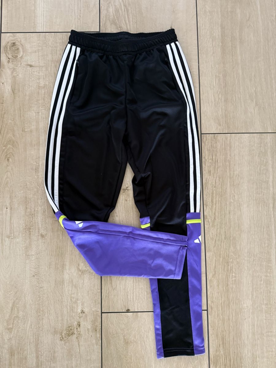 Adidas Pantaloni: Adidas 164 – Nuovo (secondo la descrizione) da Steffisburg venduto da sim_5lpg 1