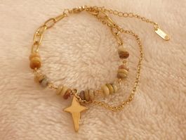 Armband mit Natursteinen