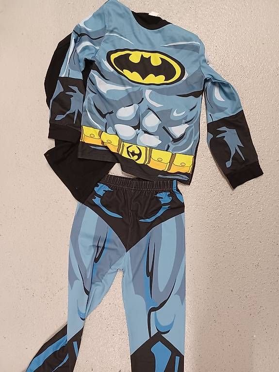 Costumi: Batman – Usato da Emmenbrücke venduto da Ddagi