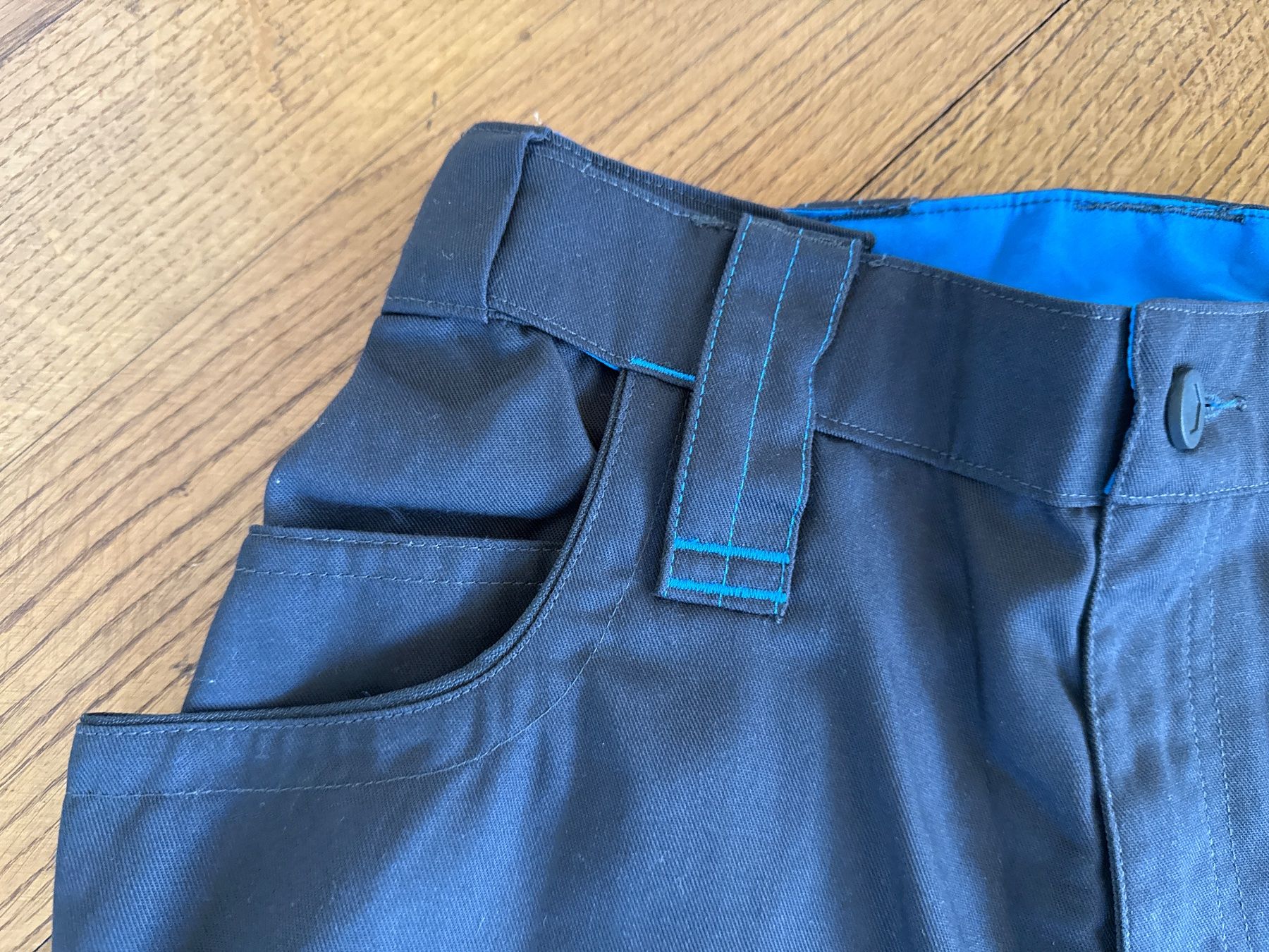 Engelbert Strauss Hosen: Kurze Engelbert Strauss Hose, Größe 46 E. S. Motion 2020 – Neu (gemäss Beschreibung) aus Ennetbaden von mapa05 3
