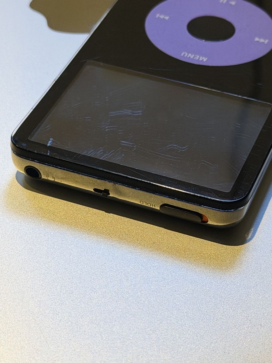 Apple Lettore multimediale portatile: iPod Classic 5 gen Bluetooth 128gb Taptic Engine – Usato da Lausanne venduto da Planet_Faisceaux 3