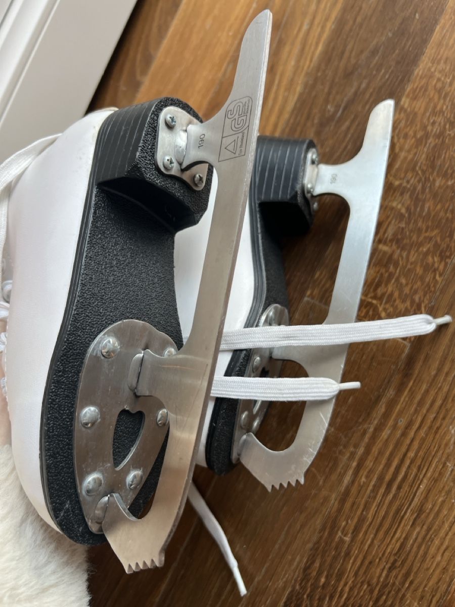 Pattini da ghiaccio: Kids Ice Skates - Size 30 – Usato da Adliswil venduto da youngbee 4