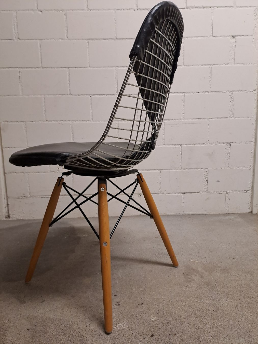 Eames Chaises: Eames Wire Chair – D'occasion à Küsnacht ZH par walterzingo 3