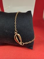 Armband goldfarben mit Muschel Motiv neuwertiger Zustand