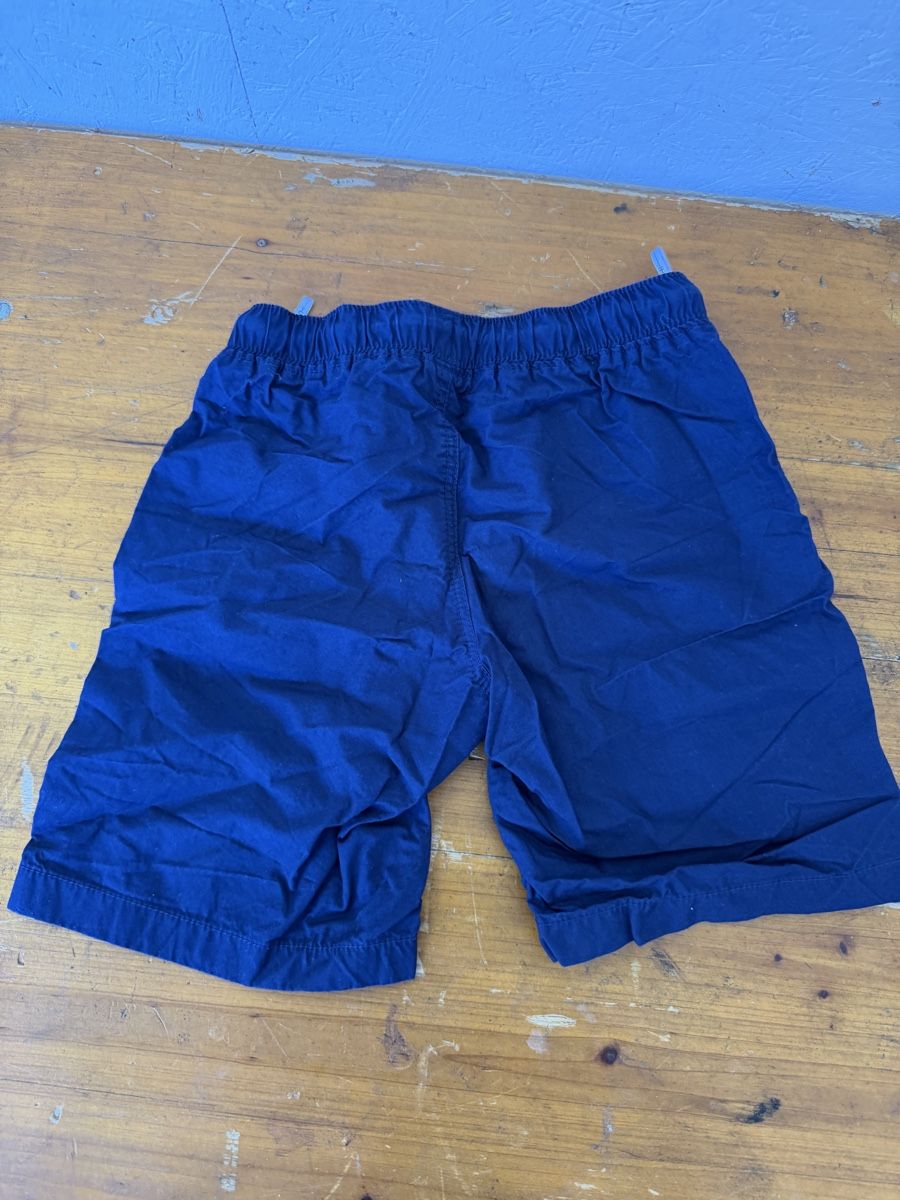 Pantaloni: C&A Shorts Blau Gr. 122 – Usato da Gurmels venduto da SwissShop21 2