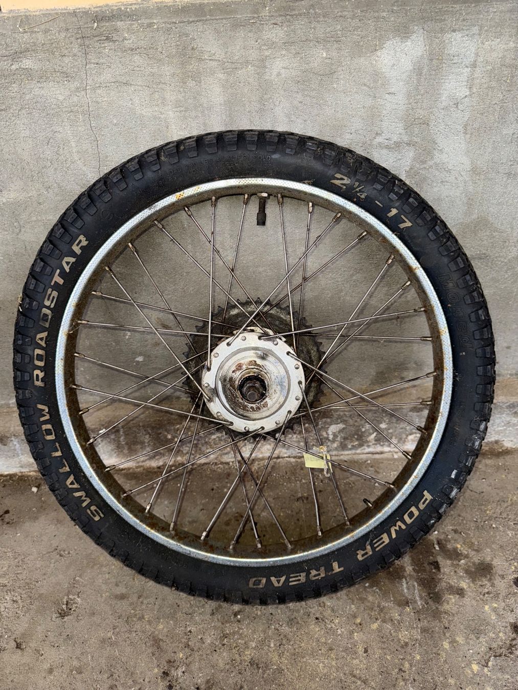 Puch Parti ricambio per ciclomotori: Mofa Speichen Hinterrad 17 Zoll – Usato da Fahrni b. Thun venduto da berger_tuning34 2