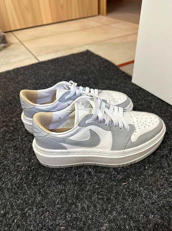 Scarpe da donna: Jordan 1 Elevate Low in Wolf Gray Gr. 36    – Usato da Buttikon SZ venduto da roy_pvy5