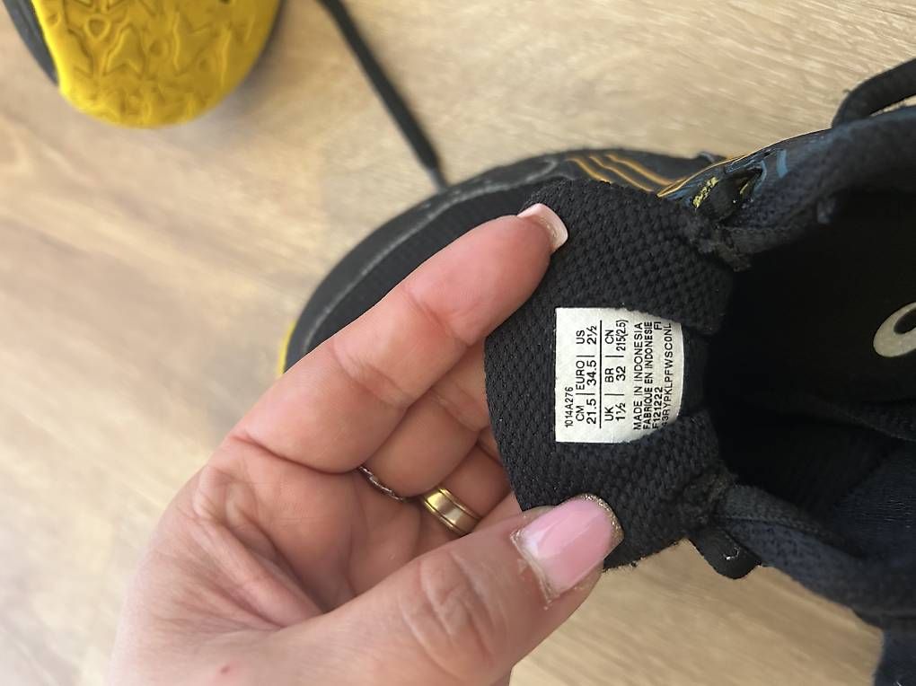 Herrenschuhe: Baskets asics t. 34.5 – Gebraucht aus Curtilles von cat_vs66 3