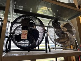3 Ventilatoren (Lot 243) 2504 Biel