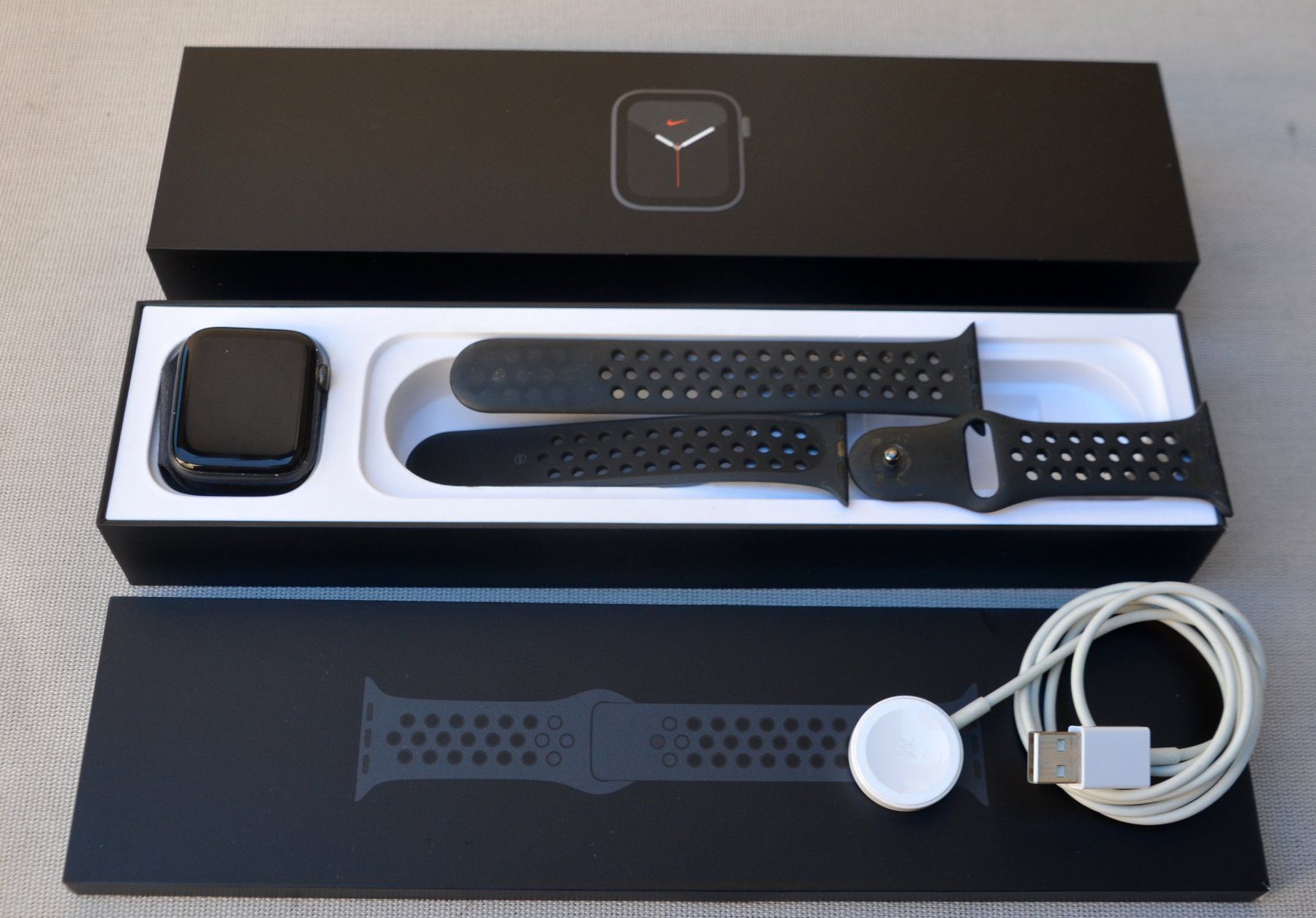 Apple Smartwatch: Apple Watch Nike S5 44mm – Usato da Collonges venduto da arashee 6