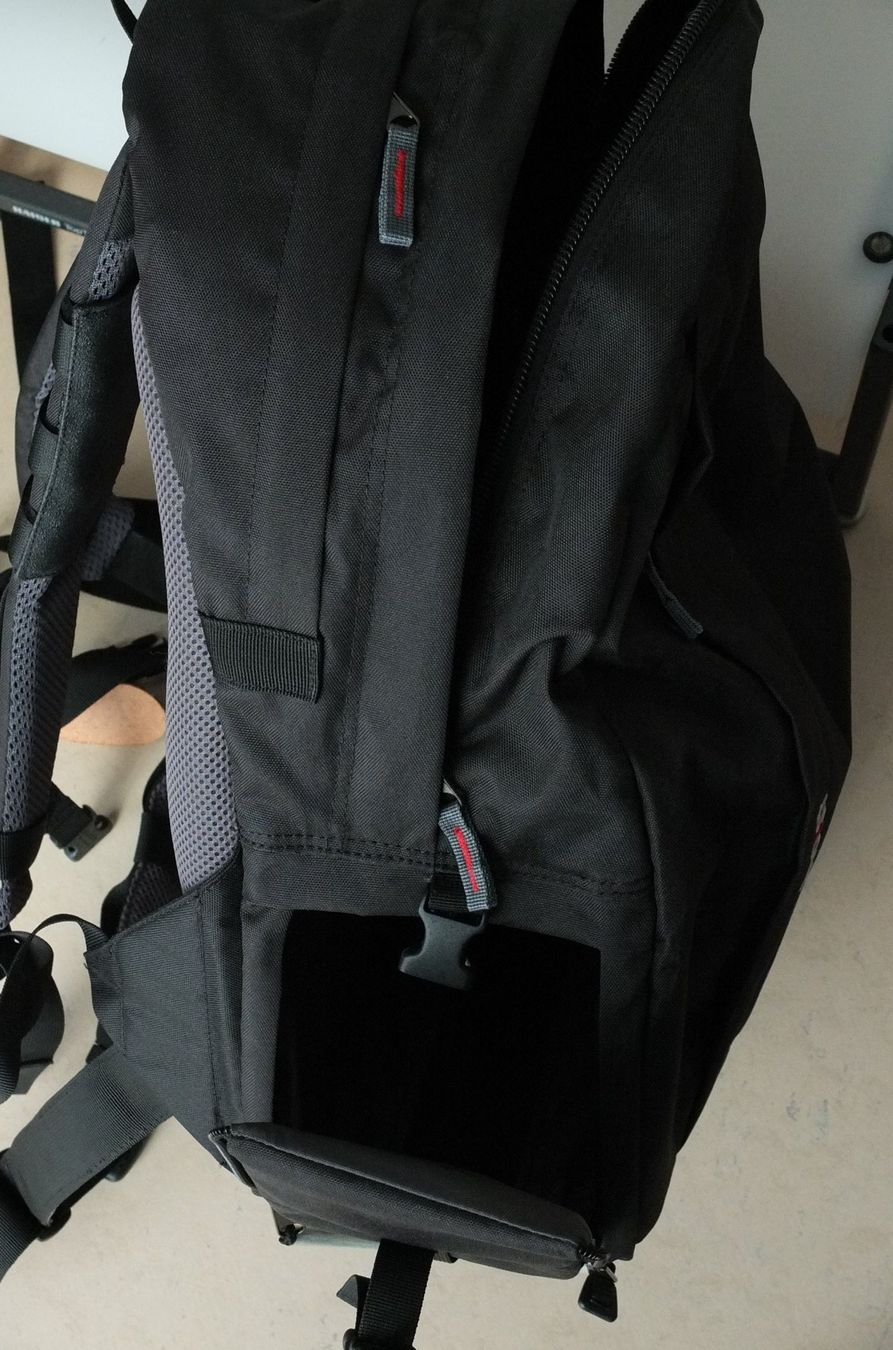 Zaini: Fotorucksack Holst Kamera-Rucksack neu – Nuovo e nell'imballaggio originale da Häggenschwil venduto da Begg72 7