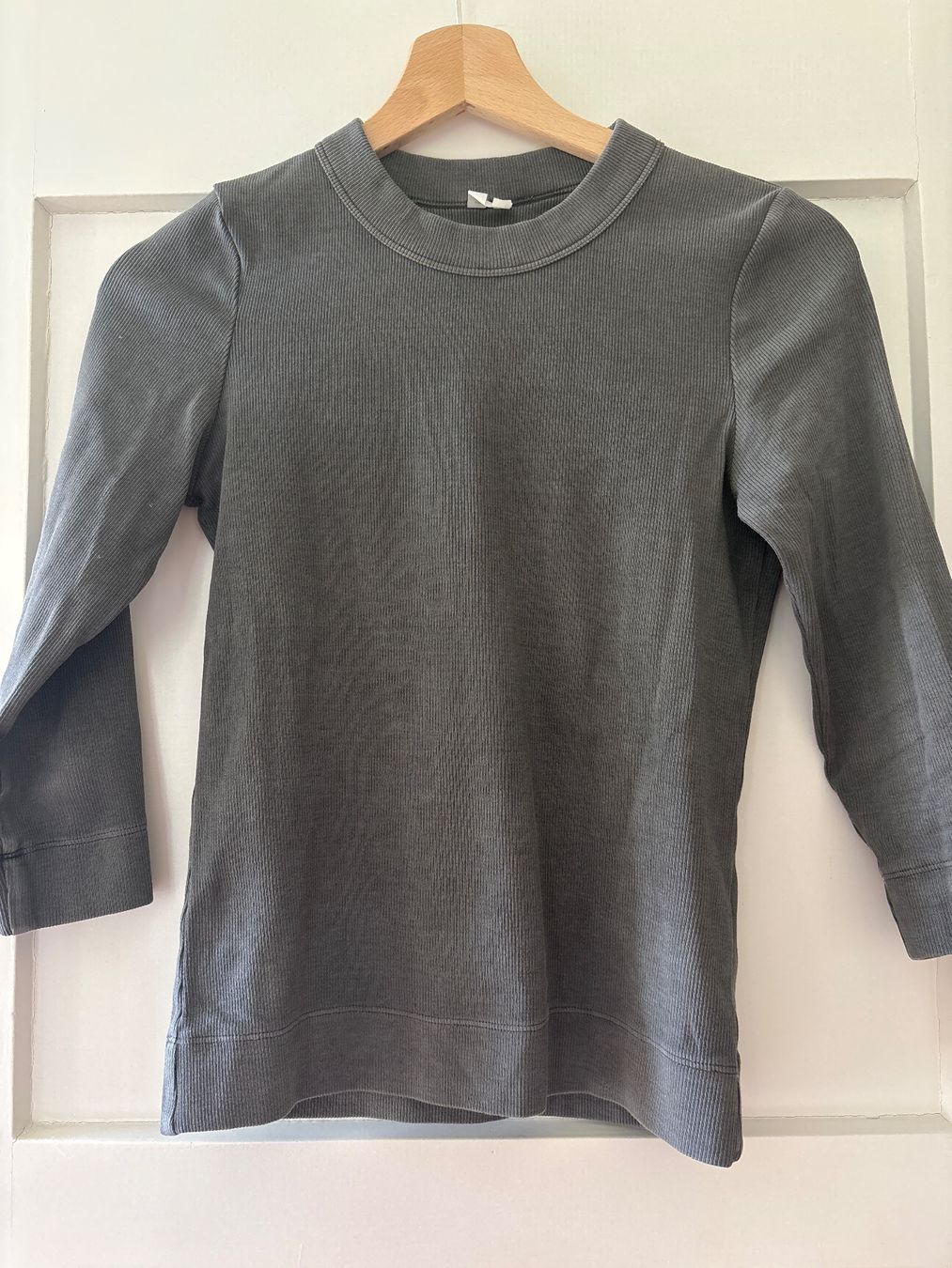 Top: ARKET Gr. XS – Usato da Zürich venduto da Ksenia_RBR