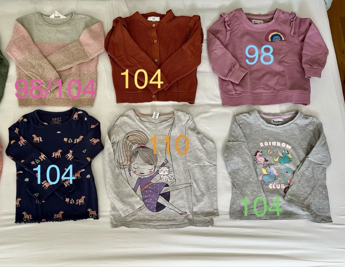 Lotti & Set di vestiti: Kinder Kleiderpaket Mädchen, Gr. 98-104 – Usato da Zollikon venduto da malena82