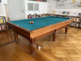 Billardtisch 