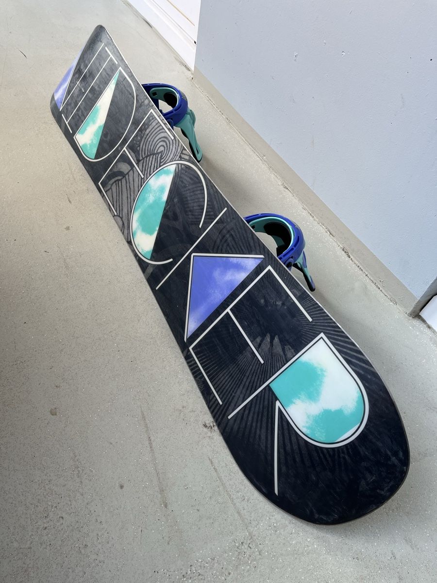 Board: Nidecker Snowboard 145cm inkl. Bindung  – Usato da Horgen venduto da pupcia01 5