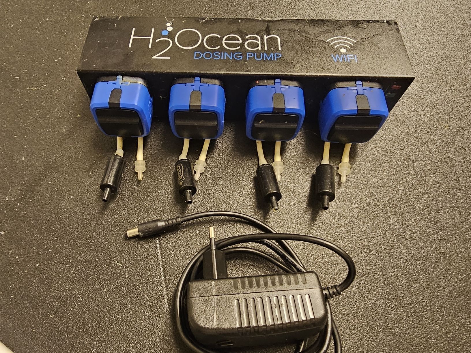 Autres produits électroniques: H2Ocean Dosierpumpe – D'occasion à Samstagern par FastLive